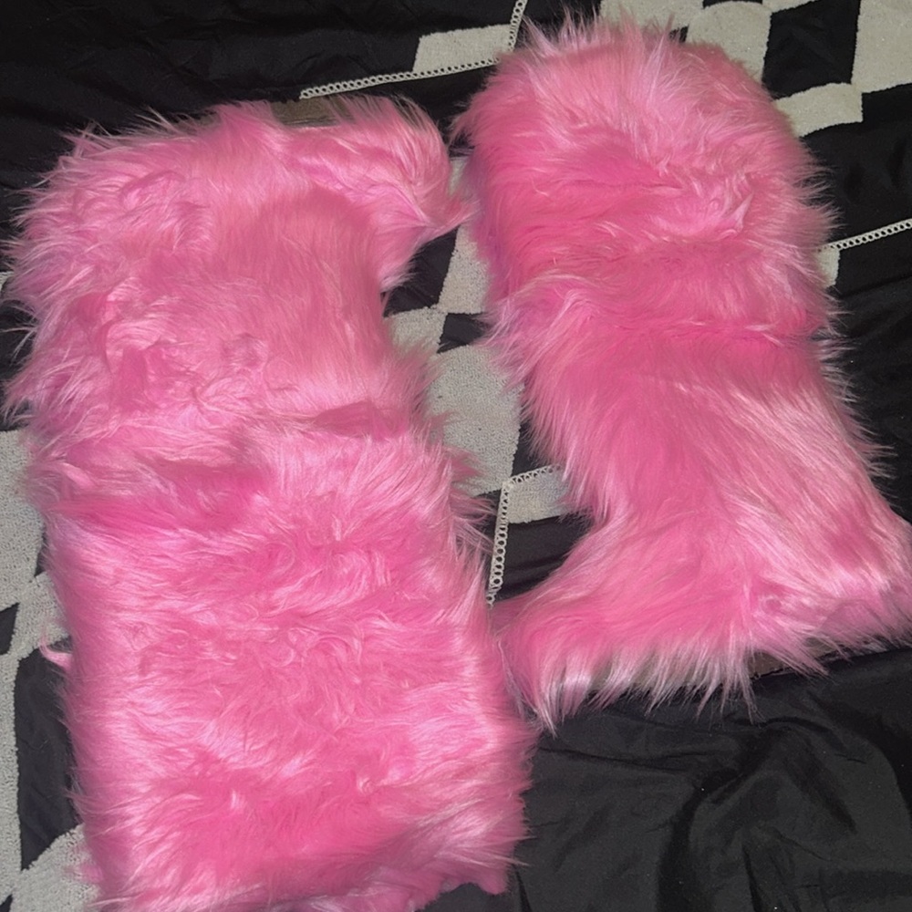 NWT Furry pink over the knee boots sizes 40